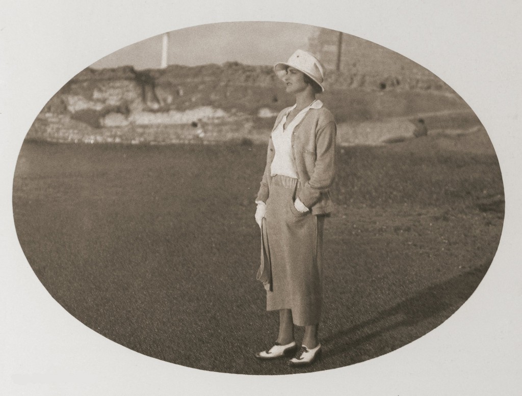 1920_Chanel_in_Biarritz_2_LD